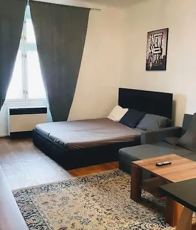 Urban Retreat Apartment *